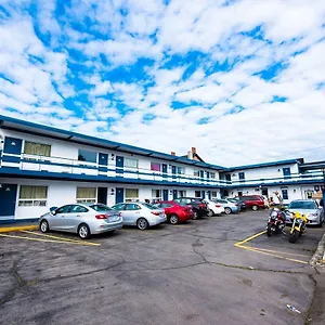 Motel Parkway Court
