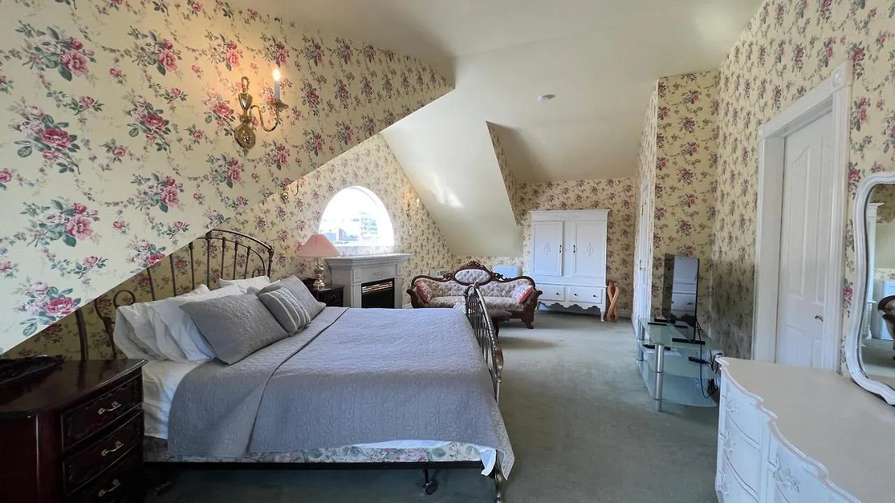 Bedham Hall B&B Niagara Falls Bed & Breakfast