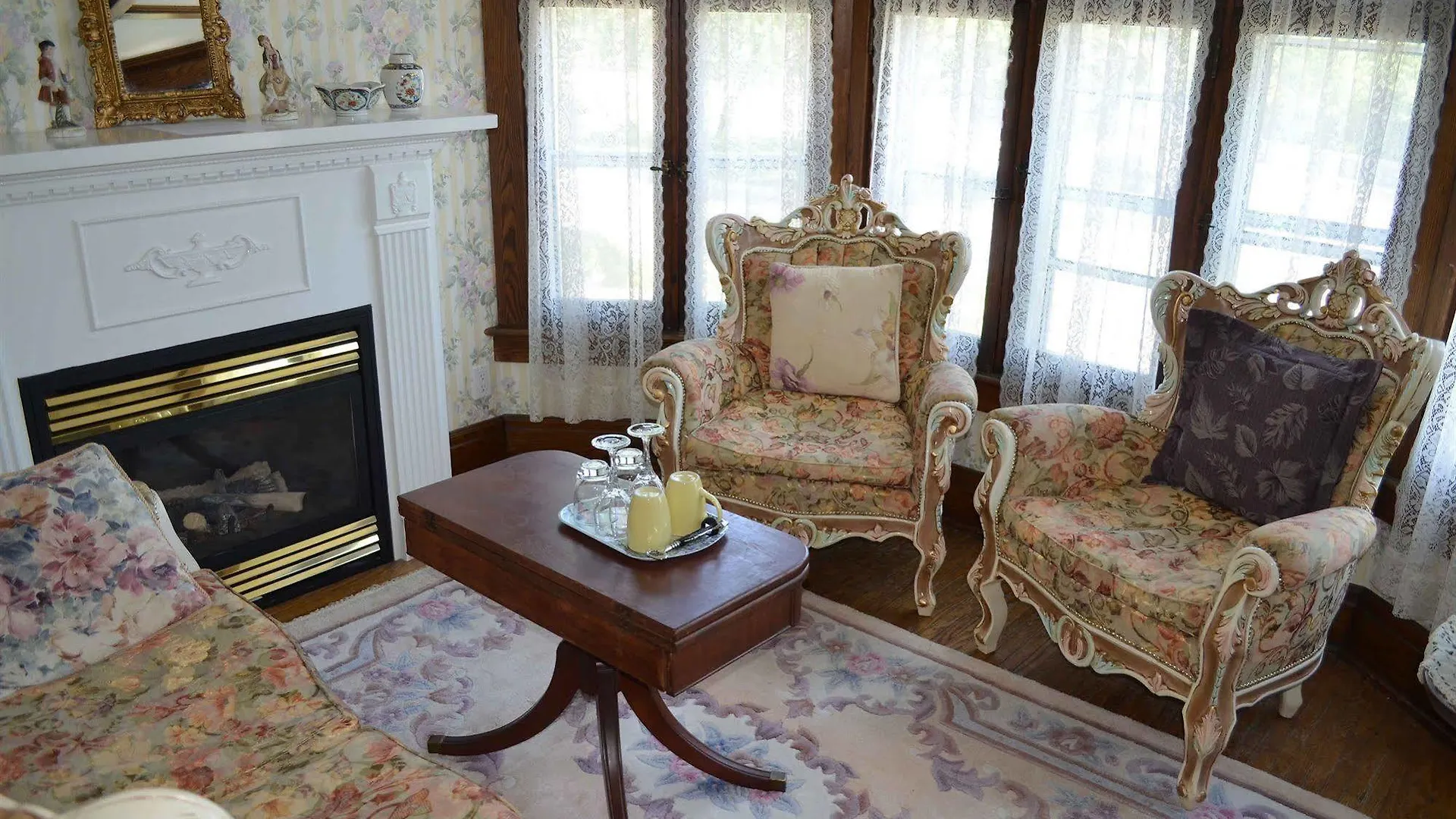 *** Bed & Breakfast Bedham Hall B&B Niagara Falls Canada